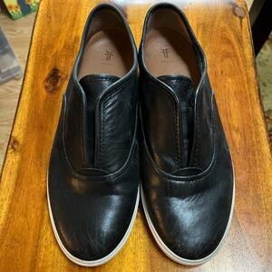FRYE Mindy Black Slip On Shoes Size 9